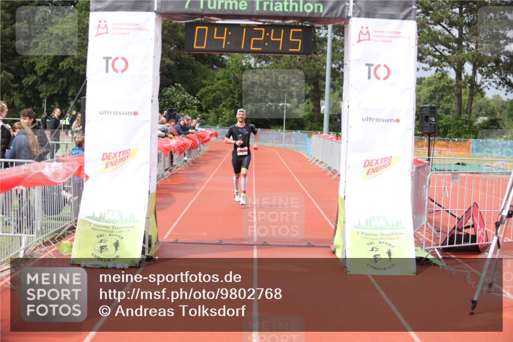 14.06.2026 - 7 Türme Triathlon Andreas Tolksdorf http://msf.ph/oto/9802768 14.06.2026 15:12:44 Ziel 757 meine-sportfotos.de