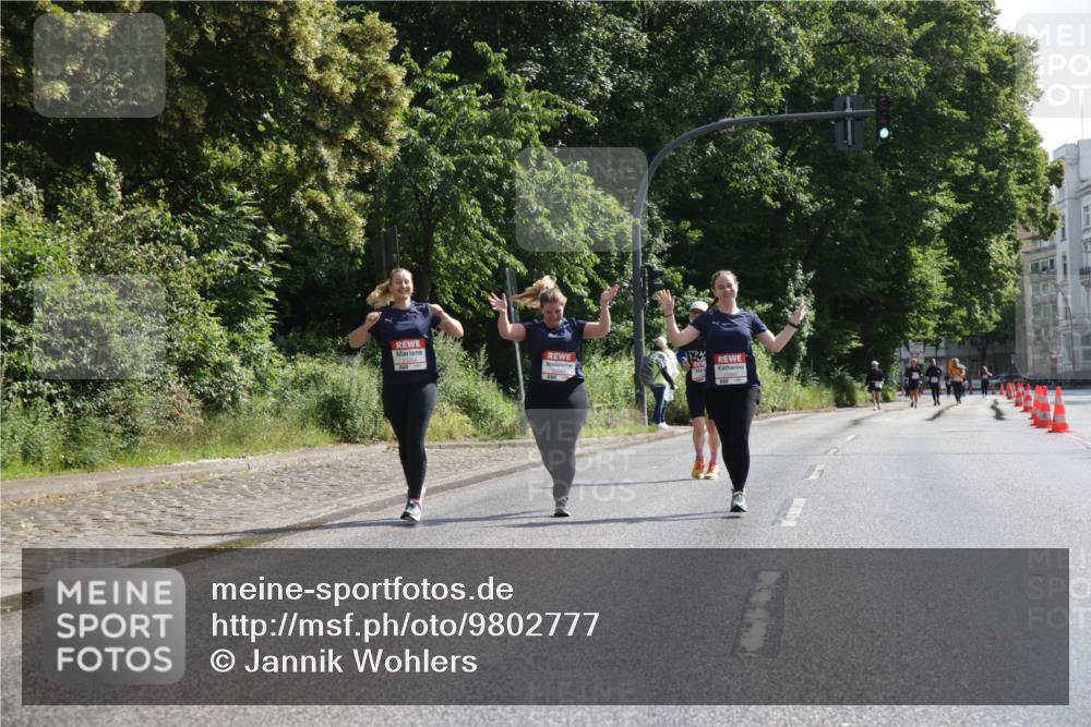 14.06.2026 - REWE Women's Run Jannik Wohlers http://msf.ph/oto/9802777 14.06.2026 10:16:15 Laufen  meine-sportfotos.de