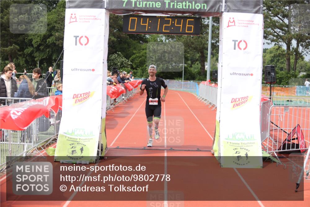 14.06.2026 - 7 Türme Triathlon Andreas Tolksdorf http://msf.ph/oto/9802778 14.06.2026 15:12:45 Ziel 757 meine-sportfotos.de