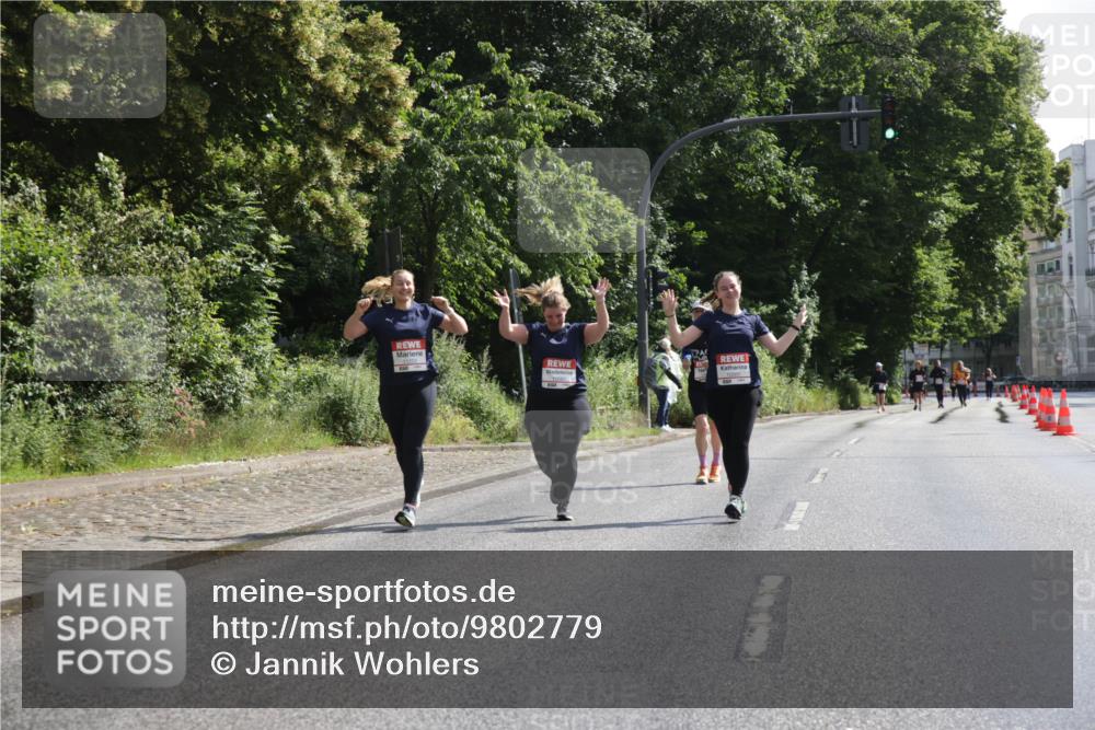 14.06.2026 - REWE Women's Run Jannik Wohlers http://msf.ph/oto/9802779 14.06.2026 10:16:15 Laufen  meine-sportfotos.de