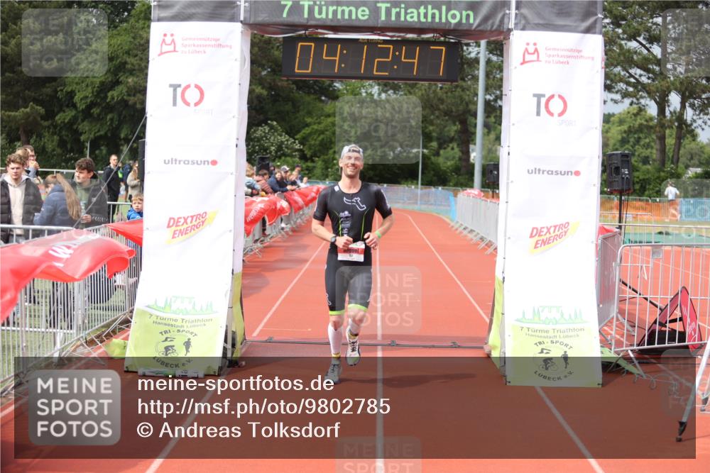 14.06.2026 - 7 Türme Triathlon Andreas Tolksdorf http://msf.ph/oto/9802785 14.06.2026 15:12:46 Ziel 757 meine-sportfotos.de