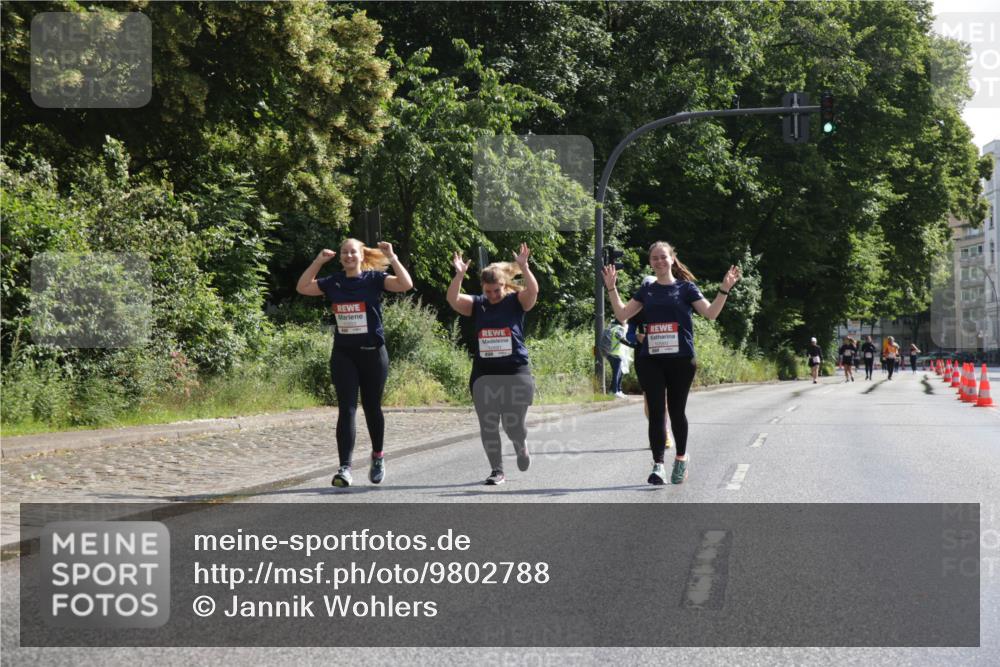 14.06.2026 - REWE Women's Run Jannik Wohlers http://msf.ph/oto/9802788 14.06.2026 10:16:16 Laufen  meine-sportfotos.de