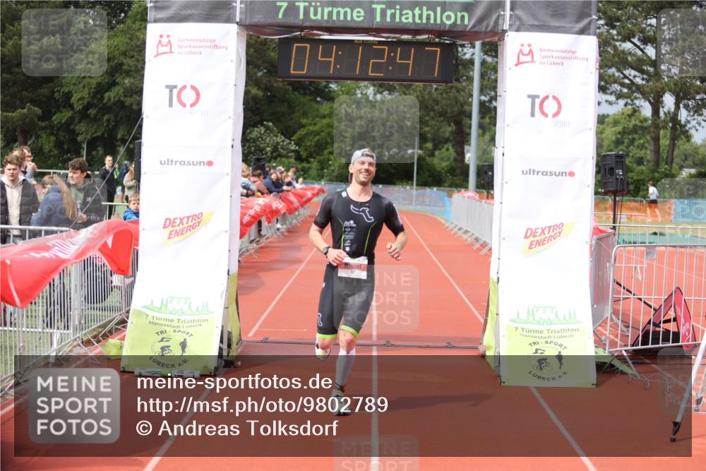 14.06.2026 - 7 Türme Triathlon Andreas Tolksdorf http://msf.ph/oto/9802789 14.06.2026 15:12:46 Ziel 757 meine-sportfotos.de