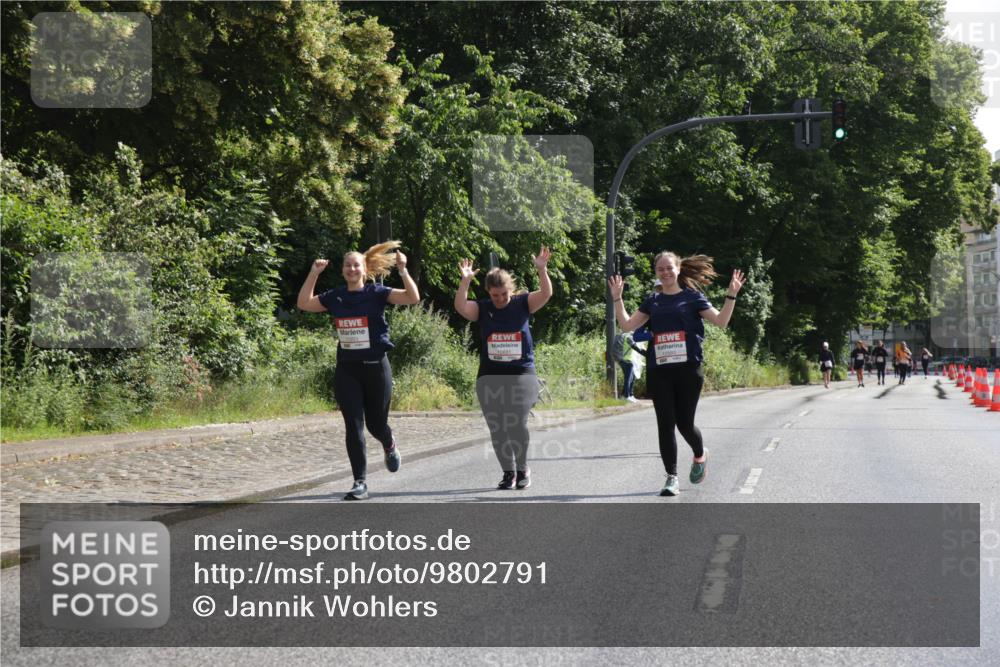 14.06.2026 - REWE Women's Run Jannik Wohlers http://msf.ph/oto/9802791 14.06.2026 10:16:16 Laufen  meine-sportfotos.de