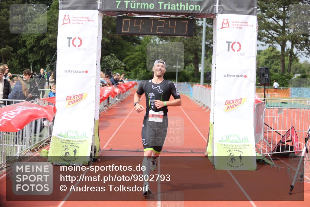14.06.2026 - 7 Türme Triathlon Andreas Tolksdorf http://msf.ph/oto/9802793 14.06.2026 15:12:46 Ziel 757 meine-sportfotos.de