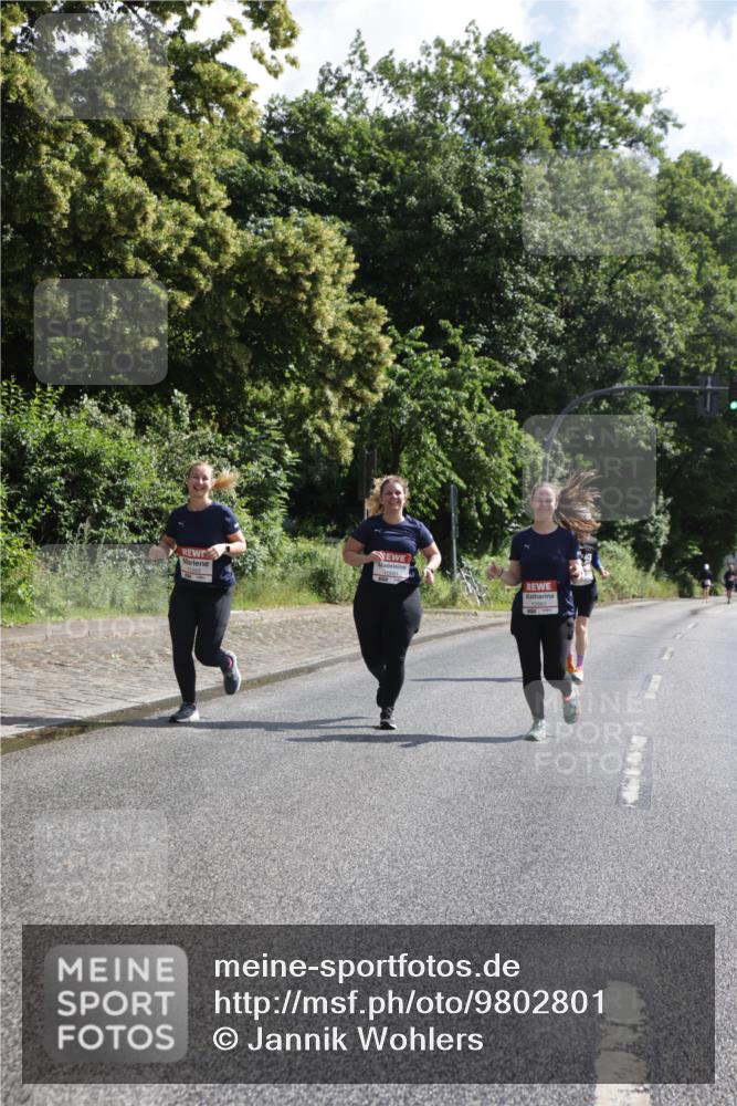 14.06.2026 - REWE Women's Run Jannik Wohlers http://msf.ph/oto/9802801 14.06.2026 10:16:17 Laufen 11203 meine-sportfotos.de