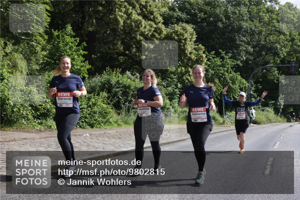 14.06.2026 - REWE Women's Run Jannik Wohlers http://msf.ph/oto/9802815 14.06.2026 10:16:19 Laufen 11203, 7, 10681, 10560 meine-sportfotos.de