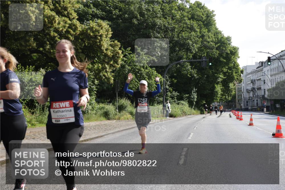 14.06.2026 - REWE Women's Run Jannik Wohlers http://msf.ph/oto/9802822 14.06.2026 10:16:20 Laufen 10560 meine-sportfotos.de