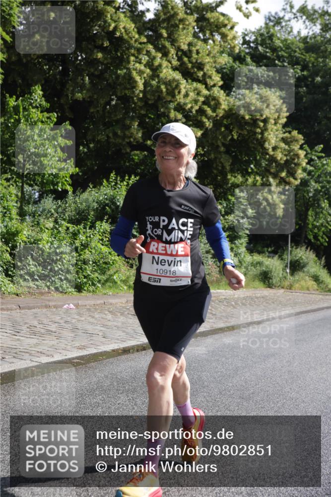14.06.2026 - REWE Women's Run Jannik Wohlers http://msf.ph/oto/9802851 14.06.2026 10:16:22 Laufen 10918, 7 meine-sportfotos.de