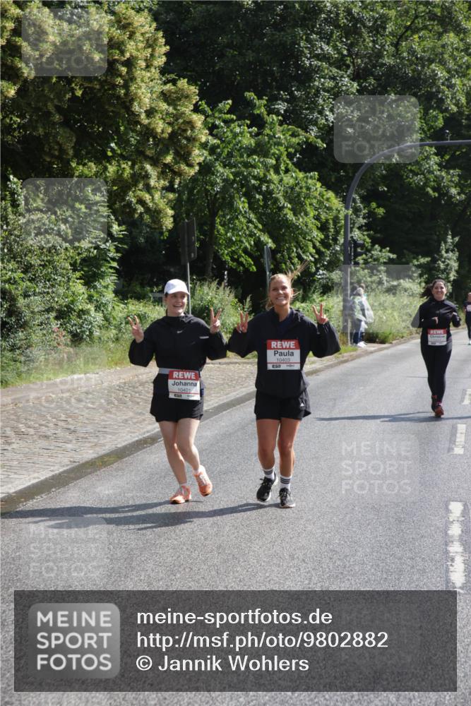 14.06.2026 - REWE Women's Run Jannik Wohlers http://msf.ph/oto/9802882 14.06.2026 10:16:43 Laufen 10401, 10403, 7 meine-sportfotos.de