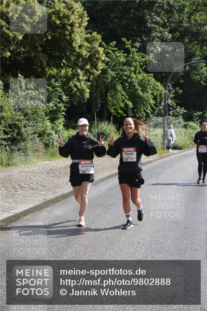 14.06.2026 - REWE Women's Run Jannik Wohlers http://msf.ph/oto/9802888 14.06.2026 10:16:43 Laufen 10401, 10403 meine-sportfotos.de
