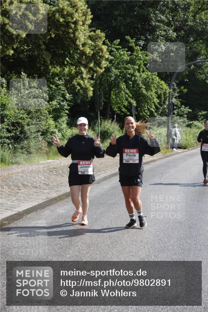 14.06.2026 - REWE Women's Run Jannik Wohlers http://msf.ph/oto/9802891 14.06.2026 10:16:44 Laufen 10401, 657, 10403, 7 meine-sportfotos.de