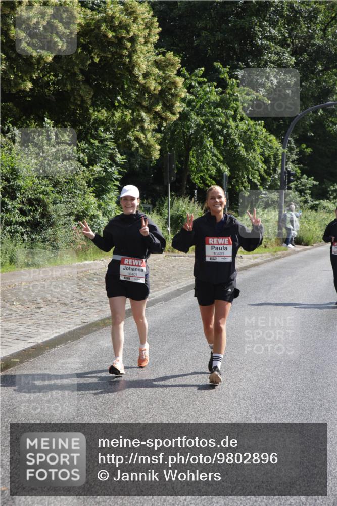 14.06.2026 - REWE Women's Run Jannik Wohlers http://msf.ph/oto/9802896 14.06.2026 10:16:44 Laufen 10401, 10403, 57 meine-sportfotos.de