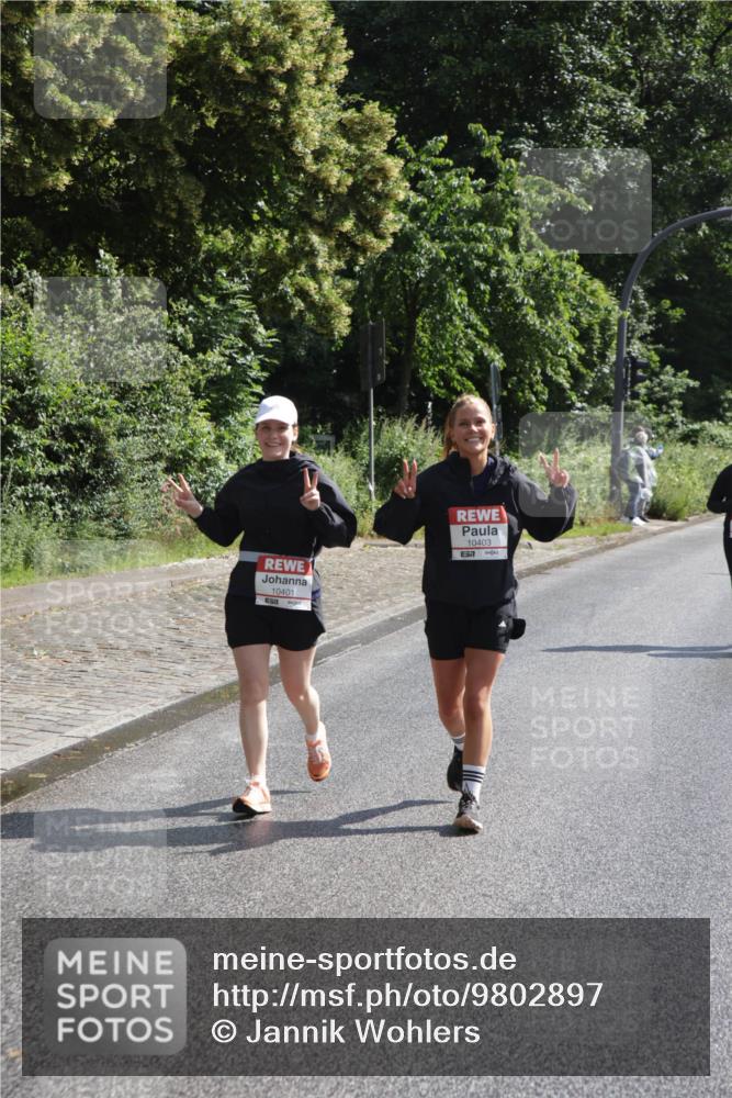 14.06.2026 - REWE Women's Run Jannik Wohlers http://msf.ph/oto/9802897 14.06.2026 10:16:44 Laufen 10401, 10403, 657 meine-sportfotos.de