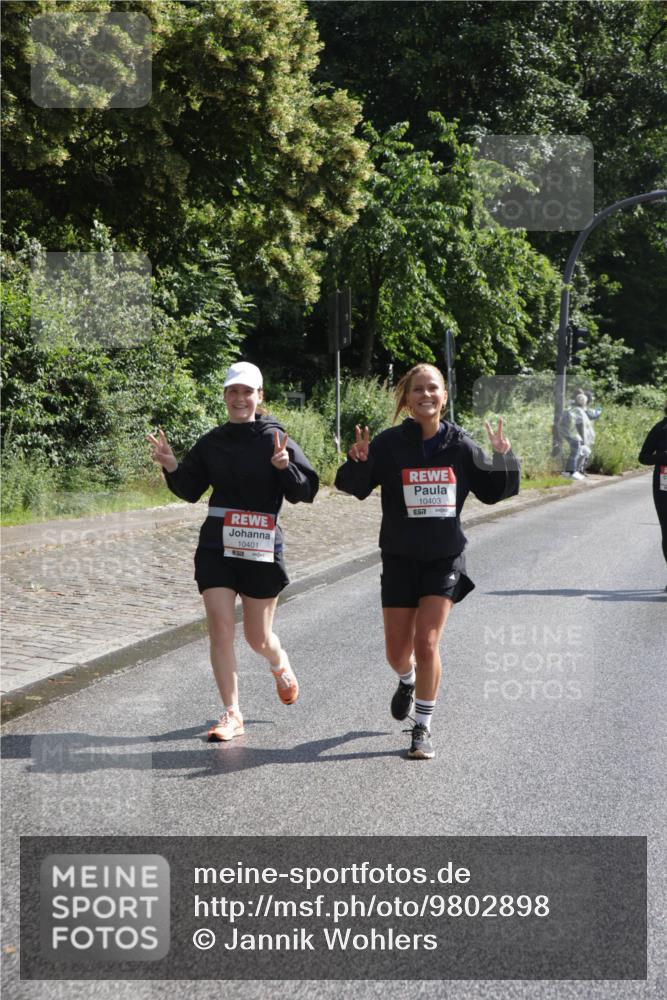 14.06.2026 - REWE Women's Run Jannik Wohlers http://msf.ph/oto/9802898 14.06.2026 10:16:44 Laufen 10401, 10403, 7 meine-sportfotos.de