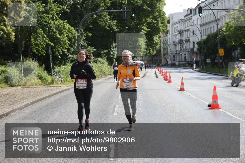 14.06.2026 - REWE Women's Run Jannik Wohlers http://msf.ph/oto/9802906 14.06.2026 10:16:47 Laufen 10311, 10759, 1 meine-sportfotos.de
