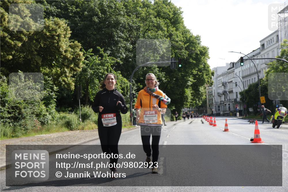 14.06.2026 - REWE Women's Run Jannik Wohlers http://msf.ph/oto/9802923 14.06.2026 10:16:48 Laufen 10311, 157, 10759 meine-sportfotos.de