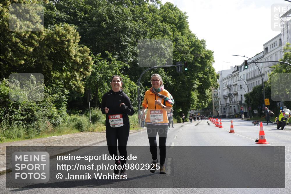 14.06.2026 - REWE Women's Run Jannik Wohlers http://msf.ph/oto/9802925 14.06.2026 10:16:48 Laufen 10311, 57, 10759, 517 meine-sportfotos.de
