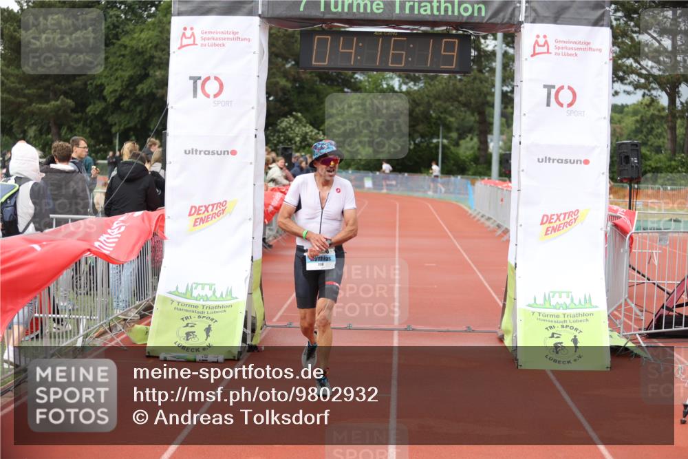14.06.2026 - 7 Türme Triathlon Andreas Tolksdorf http://msf.ph/oto/9802932 14.06.2026 15:16:17 Ziel 1118 meine-sportfotos.de