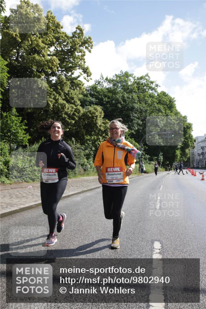 14.06.2026 - REWE Women's Run Jannik Wohlers http://msf.ph/oto/9802940 14.06.2026 10:16:49 Laufen 10311, 577, 10759, 7 meine-sportfotos.de