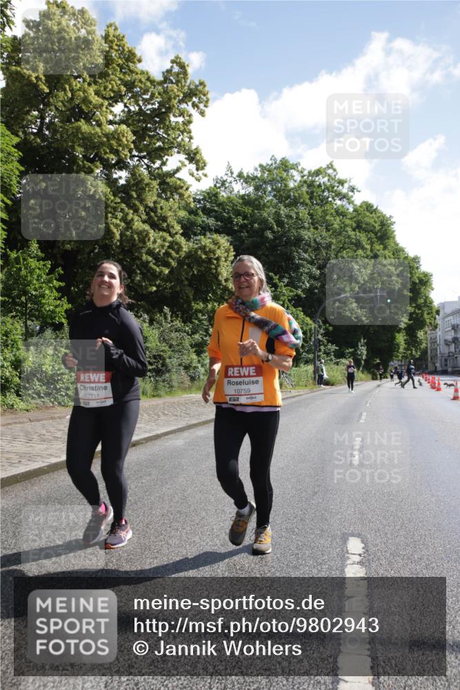 14.06.2026 - REWE Women's Run Jannik Wohlers http://msf.ph/oto/9802943 14.06.2026 10:16:49 Laufen 10311, 57, 10759, 57 meine-sportfotos.de