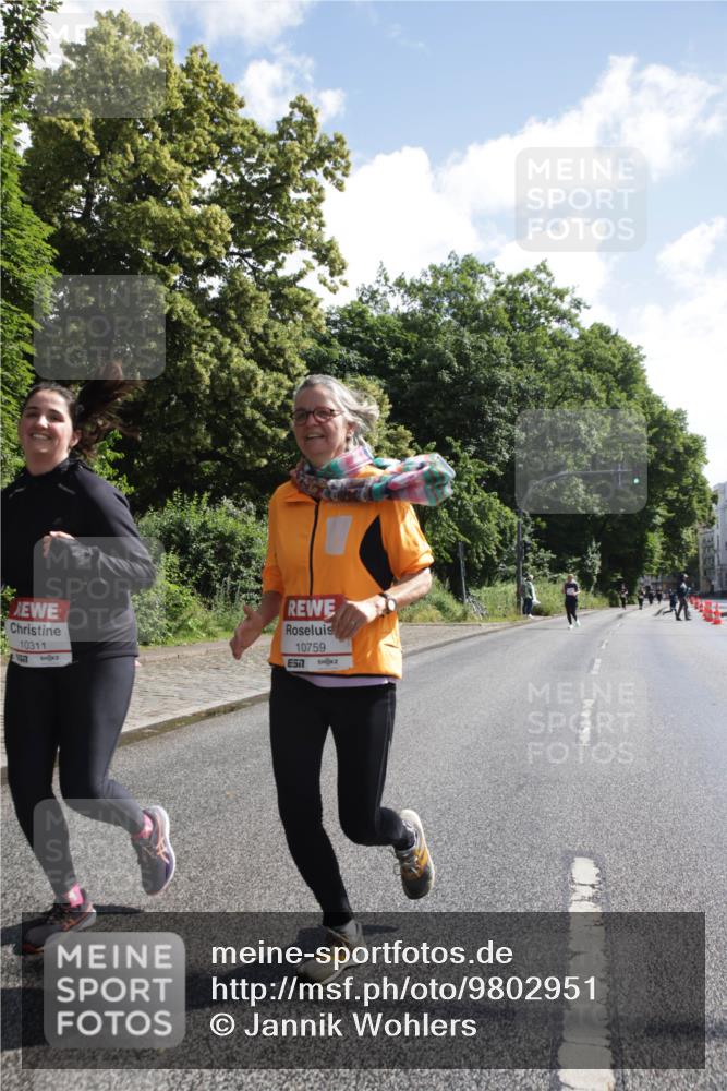 14.06.2026 - REWE Women's Run Jannik Wohlers http://msf.ph/oto/9802951 14.06.2026 10:16:50 Laufen 10311, 10759, 7 meine-sportfotos.de