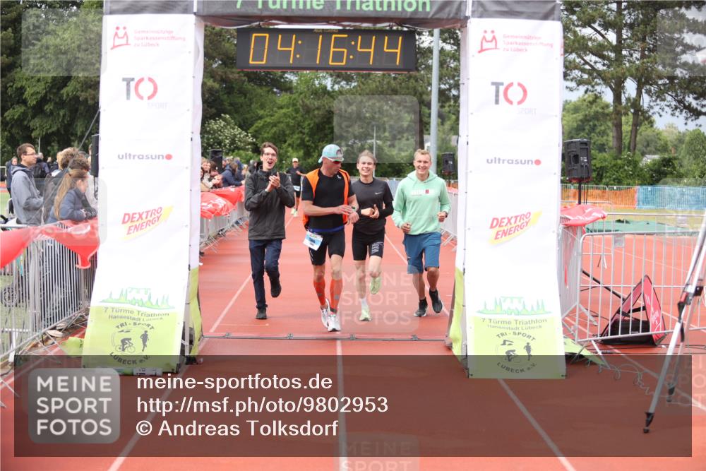 14.06.2026 - 7 Türme Triathlon Andreas Tolksdorf http://msf.ph/oto/9802953 14.06.2026 15:16:43 Ziel 689, 1088 meine-sportfotos.de