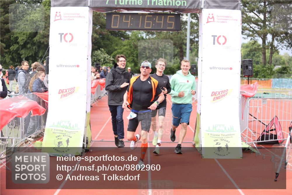 14.06.2026 - 7 Türme Triathlon Andreas Tolksdorf http://msf.ph/oto/9802960 14.06.2026 15:16:44 Ziel 689, 1088, 1144 meine-sportfotos.de