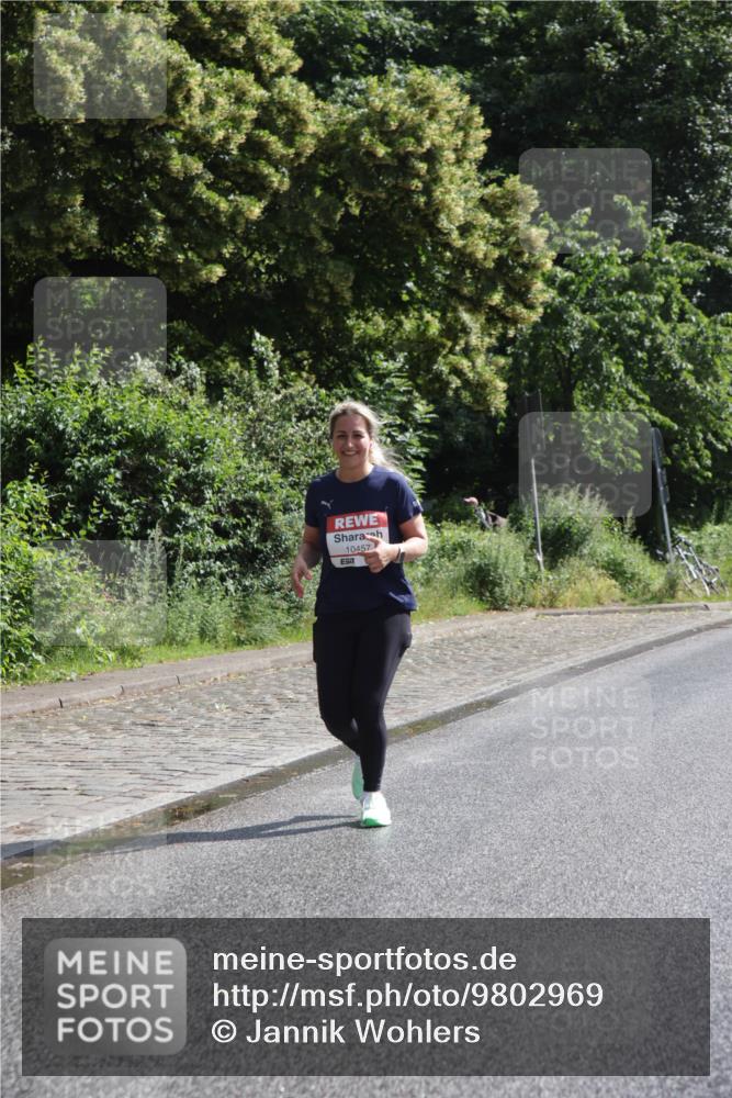 14.06.2026 - REWE Women's Run Jannik Wohlers http://msf.ph/oto/9802969 14.06.2026 10:16:59 Laufen 10457 meine-sportfotos.de
