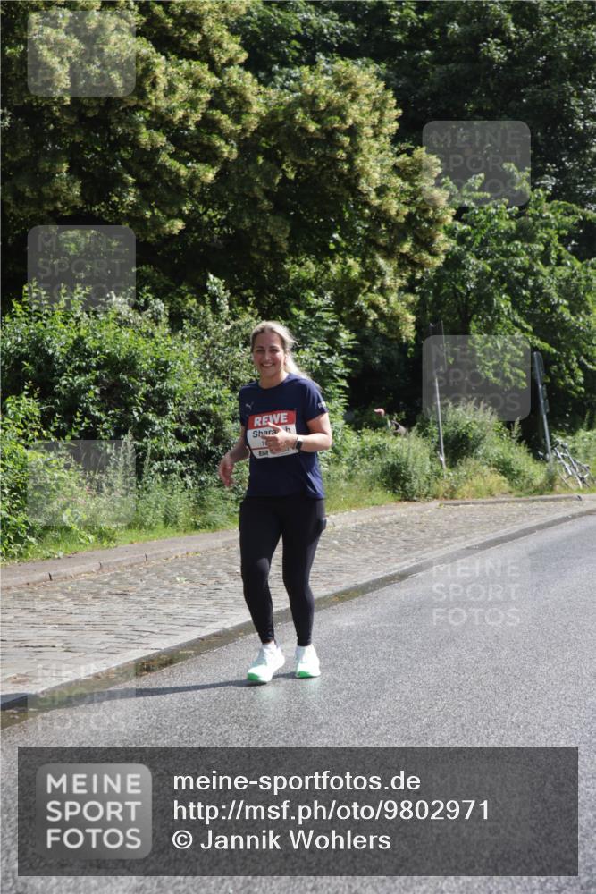 14.06.2026 - REWE Women's Run Jannik Wohlers http://msf.ph/oto/9802971 14.06.2026 10:17:00 Laufen  meine-sportfotos.de