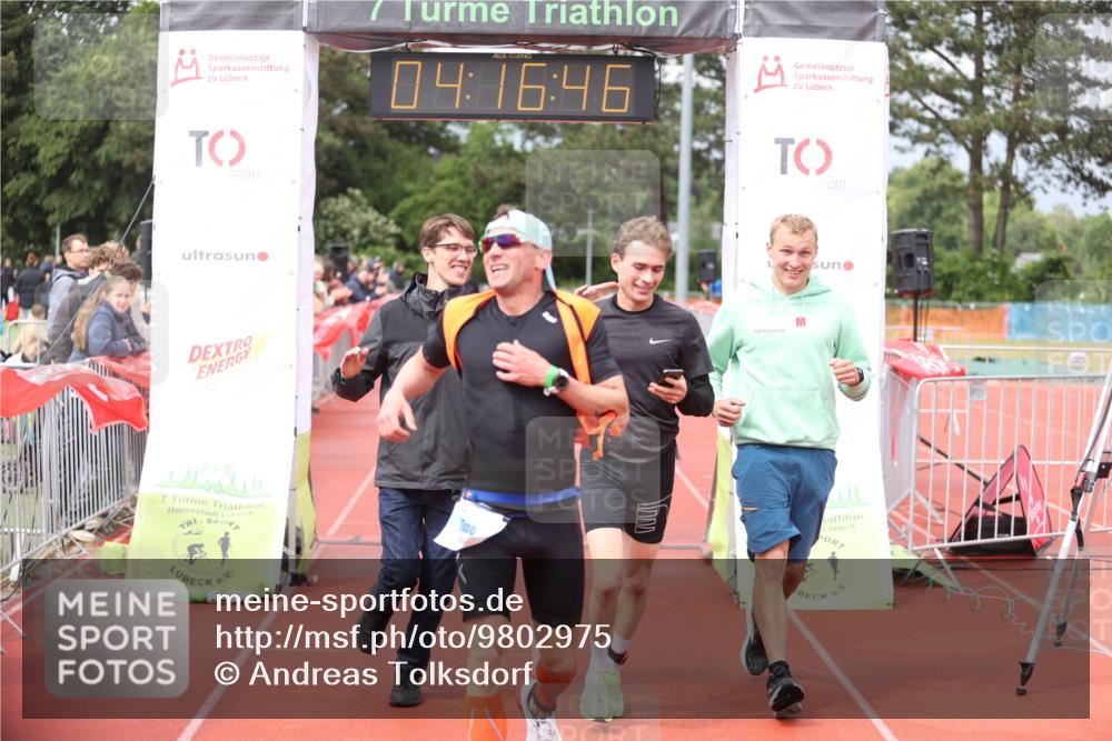 14.06.2026 - 7 Türme Triathlon Andreas Tolksdorf http://msf.ph/oto/9802975 14.06.2026 15:16:45 Ziel 689, 1088, 1144 meine-sportfotos.de