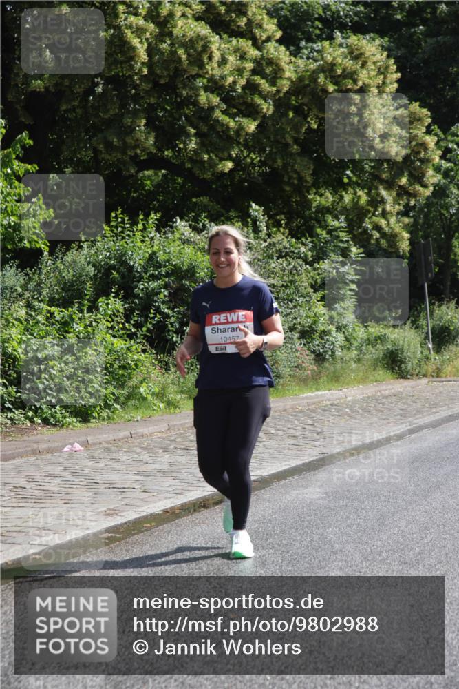 14.06.2026 - REWE Women's Run Jannik Wohlers http://msf.ph/oto/9802988 14.06.2026 10:17:00 Laufen 10457, 7 meine-sportfotos.de