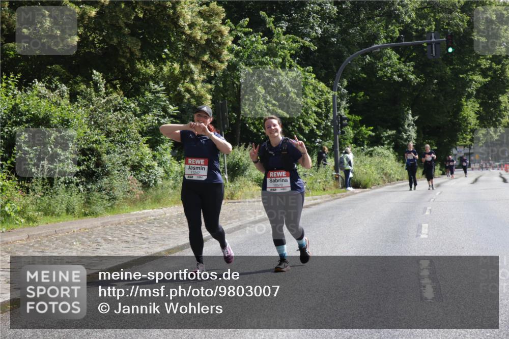 14.06.2026 - REWE Women's Run Jannik Wohlers http://msf.ph/oto/9803007 14.06.2026 10:17:16 Laufen 11247, 10572, 57 meine-sportfotos.de