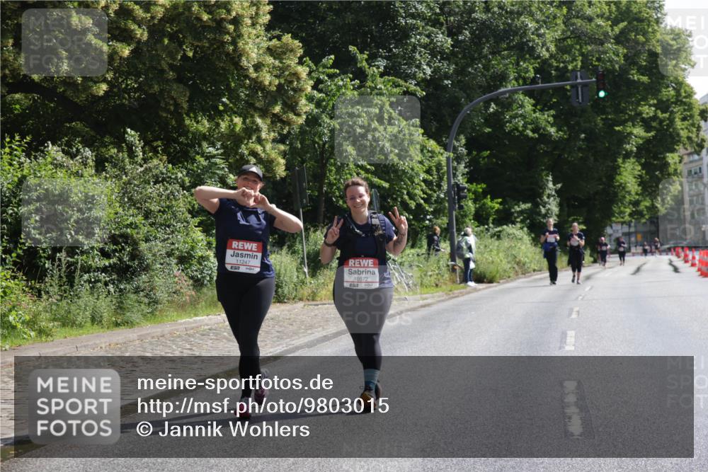 14.06.2026 - REWE Women's Run Jannik Wohlers http://msf.ph/oto/9803015 14.06.2026 10:17:17 Laufen 11247, 10572, 57 meine-sportfotos.de