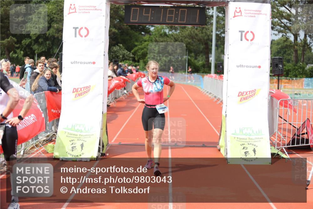 14.06.2026 - 7 Türme Triathlon Andreas Tolksdorf http://msf.ph/oto/9803043 14.06.2026 15:18:00 Ziel 976 meine-sportfotos.de