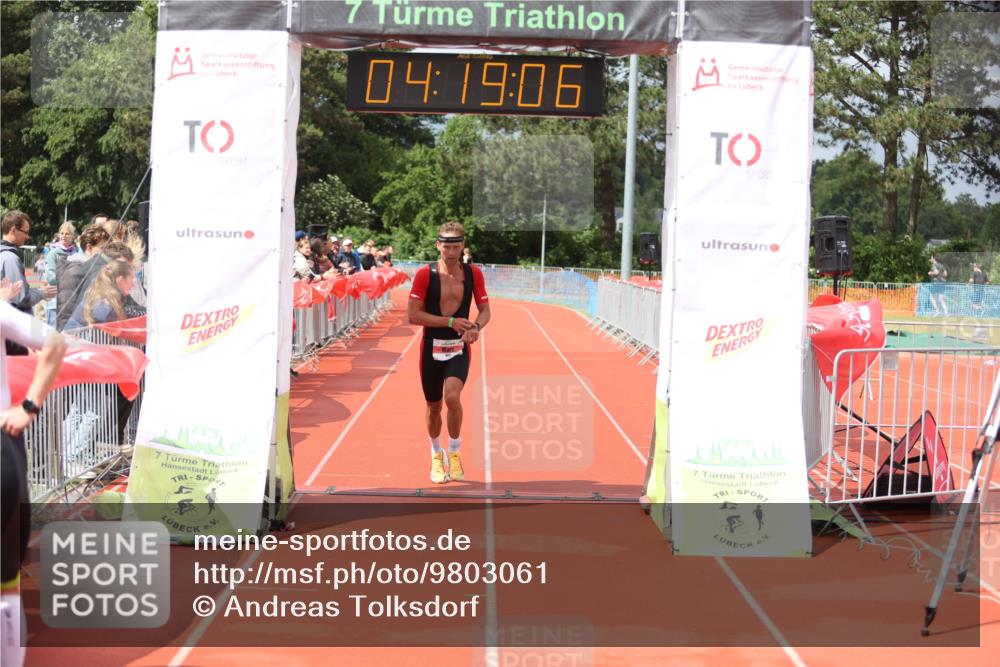 14.06.2026 - 7 Türme Triathlon Andreas Tolksdorf http://msf.ph/oto/9803061 14.06.2026 15:19:04 Ziel 863 meine-sportfotos.de