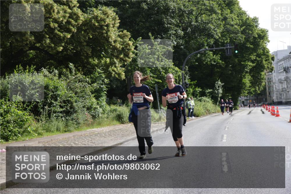 14.06.2026 - REWE Women's Run Jannik Wohlers http://msf.ph/oto/9803062 14.06.2026 10:17:30 Laufen 11053 meine-sportfotos.de