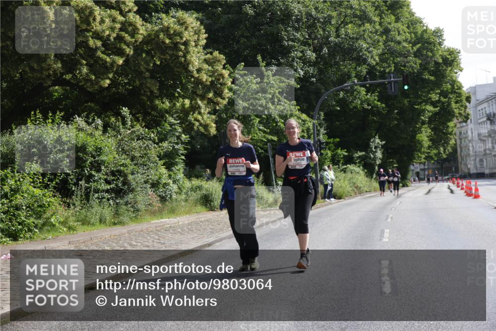 14.06.2026 - REWE Women's Run Jannik Wohlers http://msf.ph/oto/9803064 14.06.2026 10:17:30 Laufen 11053 meine-sportfotos.de