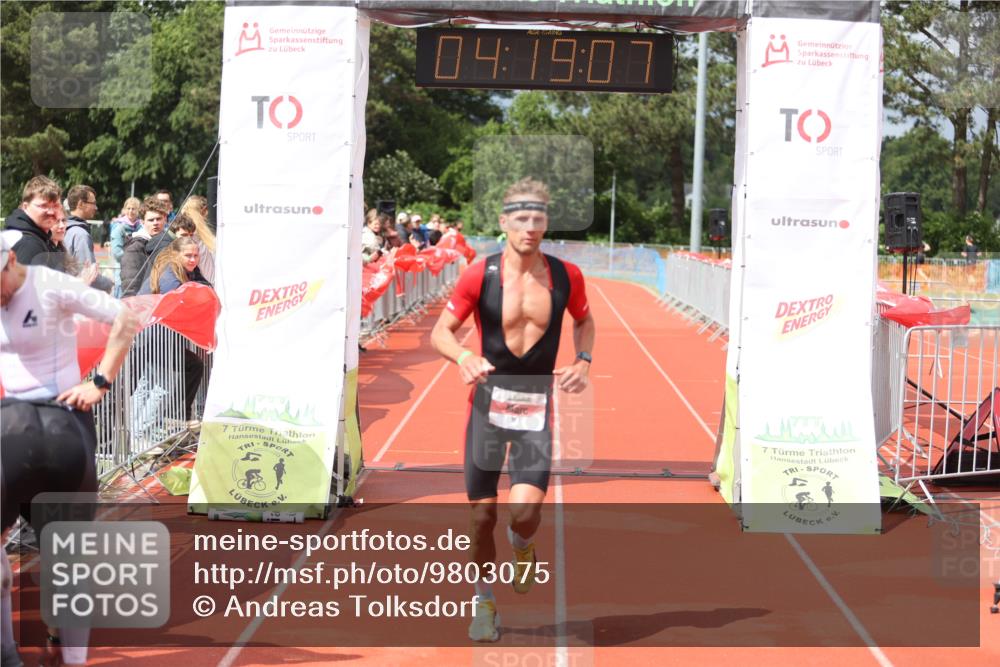 14.06.2026 - 7 Türme Triathlon Andreas Tolksdorf http://msf.ph/oto/9803075 14.06.2026 15:19:05 Ziel 863 meine-sportfotos.de
