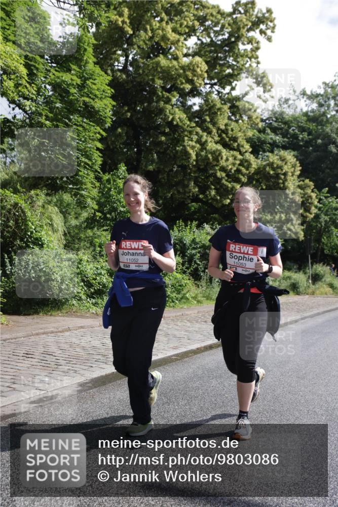 14.06.2026 - REWE Women's Run Jannik Wohlers http://msf.ph/oto/9803086 14.06.2026 10:17:32 Laufen 11052, 7, 11053 meine-sportfotos.de