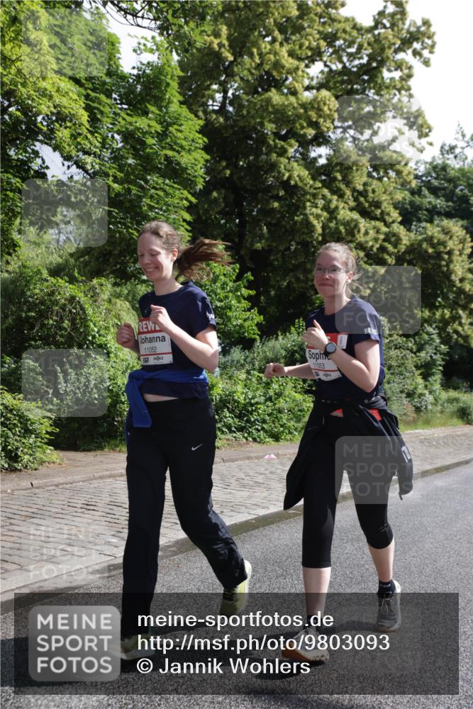 14.06.2026 - REWE Women's Run Jannik Wohlers http://msf.ph/oto/9803093 14.06.2026 10:17:32 Laufen 11052, 11053 meine-sportfotos.de