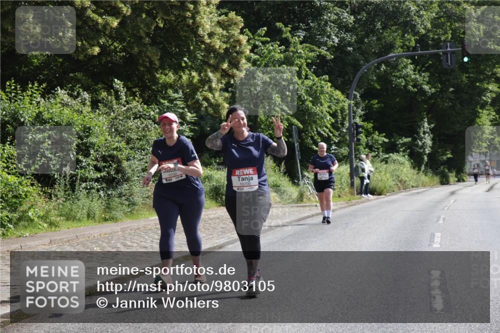 14.06.2026 - REWE Women's Run Jannik Wohlers http://msf.ph/oto/9803105 14.06.2026 10:17:49 Laufen 10152, 10700 meine-sportfotos.de