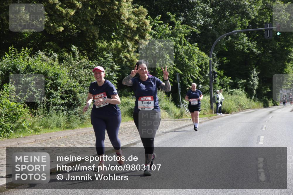 14.06.2026 - REWE Women's Run Jannik Wohlers http://msf.ph/oto/9803107 14.06.2026 10:17:49 Laufen 10700 meine-sportfotos.de