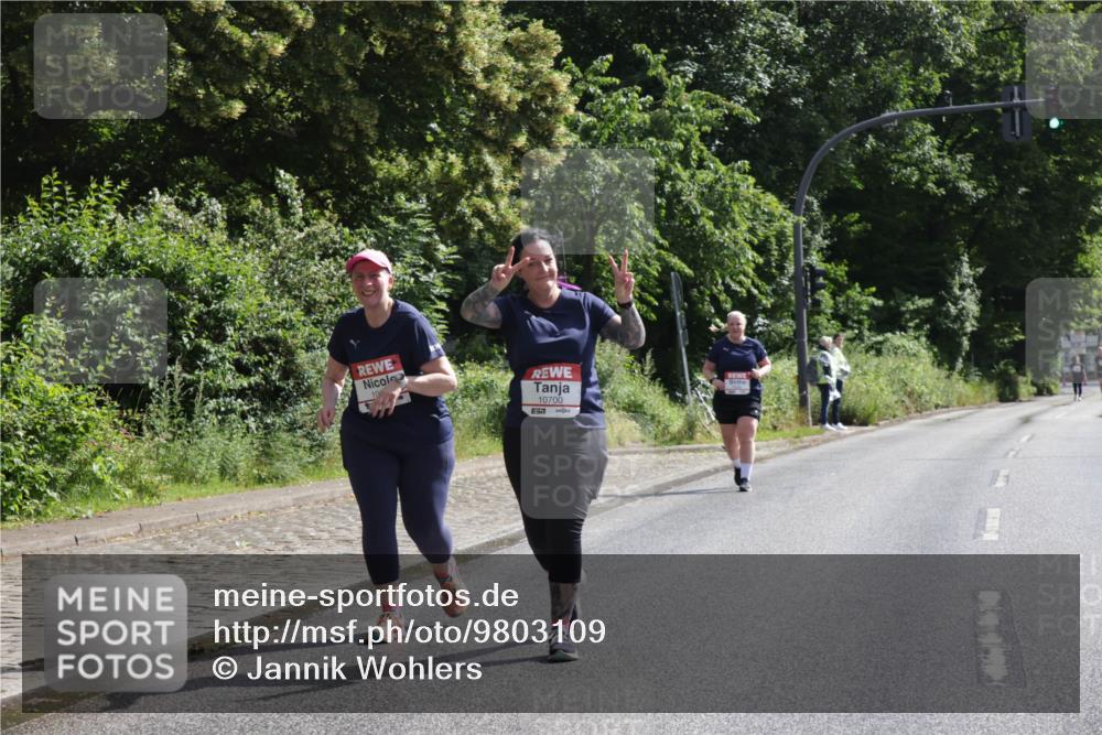 14.06.2026 - REWE Women's Run Jannik Wohlers http://msf.ph/oto/9803109 14.06.2026 10:17:49 Laufen 10700 meine-sportfotos.de