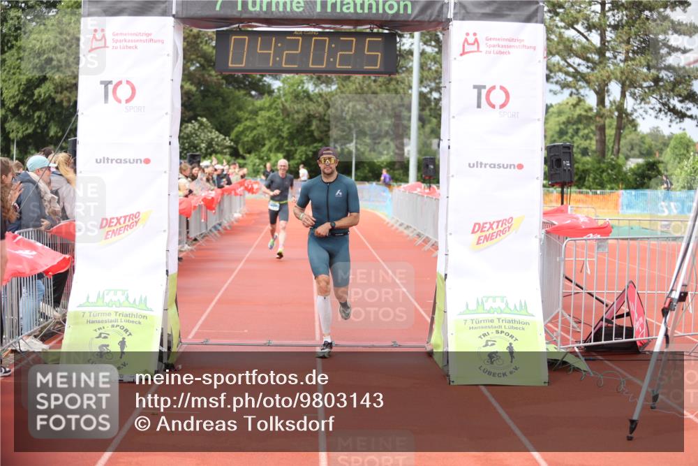 14.06.2026 - 7 Türme Triathlon Andreas Tolksdorf http://msf.ph/oto/9803143 14.06.2026 15:20:23 Ziel 838, 947 meine-sportfotos.de