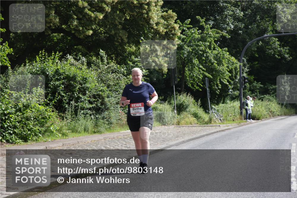 14.06.2026 - REWE Women's Run Jannik Wohlers http://msf.ph/oto/9803148 14.06.2026 10:17:54 Laufen 10381 meine-sportfotos.de