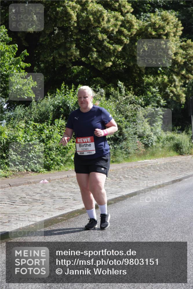 14.06.2026 - REWE Women's Run Jannik Wohlers http://msf.ph/oto/9803151 14.06.2026 10:17:56 Laufen 10381 meine-sportfotos.de