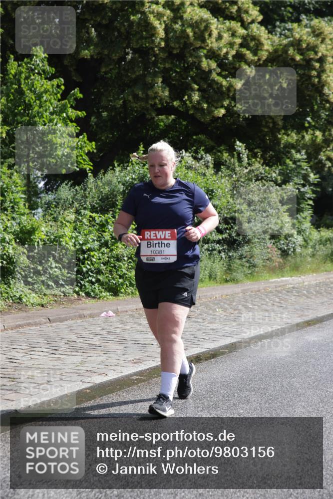 14.06.2026 - REWE Women's Run Jannik Wohlers http://msf.ph/oto/9803156 14.06.2026 10:17:56 Laufen 10381, 57 meine-sportfotos.de