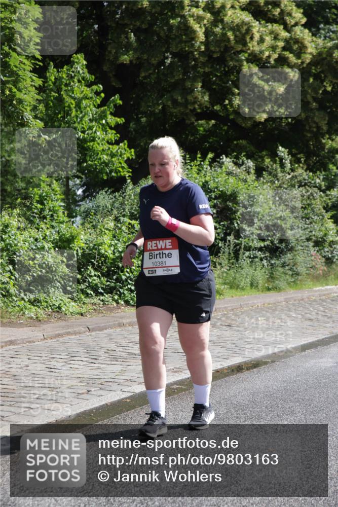 14.06.2026 - REWE Women's Run Jannik Wohlers http://msf.ph/oto/9803163 14.06.2026 10:17:56 Laufen 10381, 57 meine-sportfotos.de