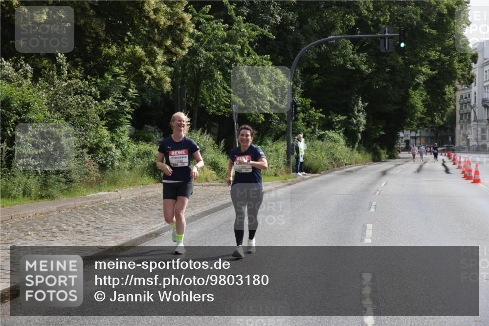 14.06.2026 - REWE Women's Run Jannik Wohlers http://msf.ph/oto/9803180 14.06.2026 10:18:21 Laufen  meine-sportfotos.de